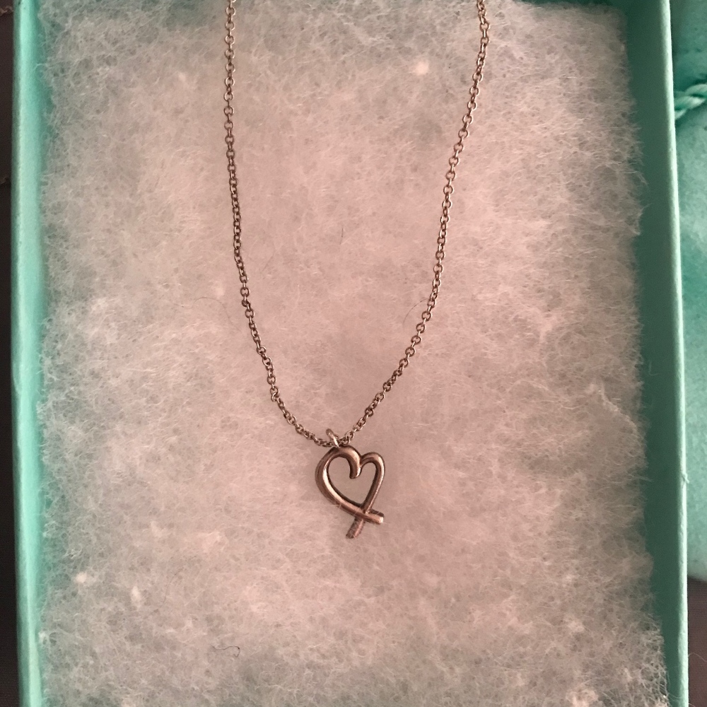 Tiffany & Co. Loving Heart Necklace. - Picture 5 of 7